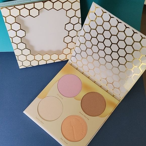 Beauty Bakerie Milk & Honey Highlighter Palette - Picture 1 of 11